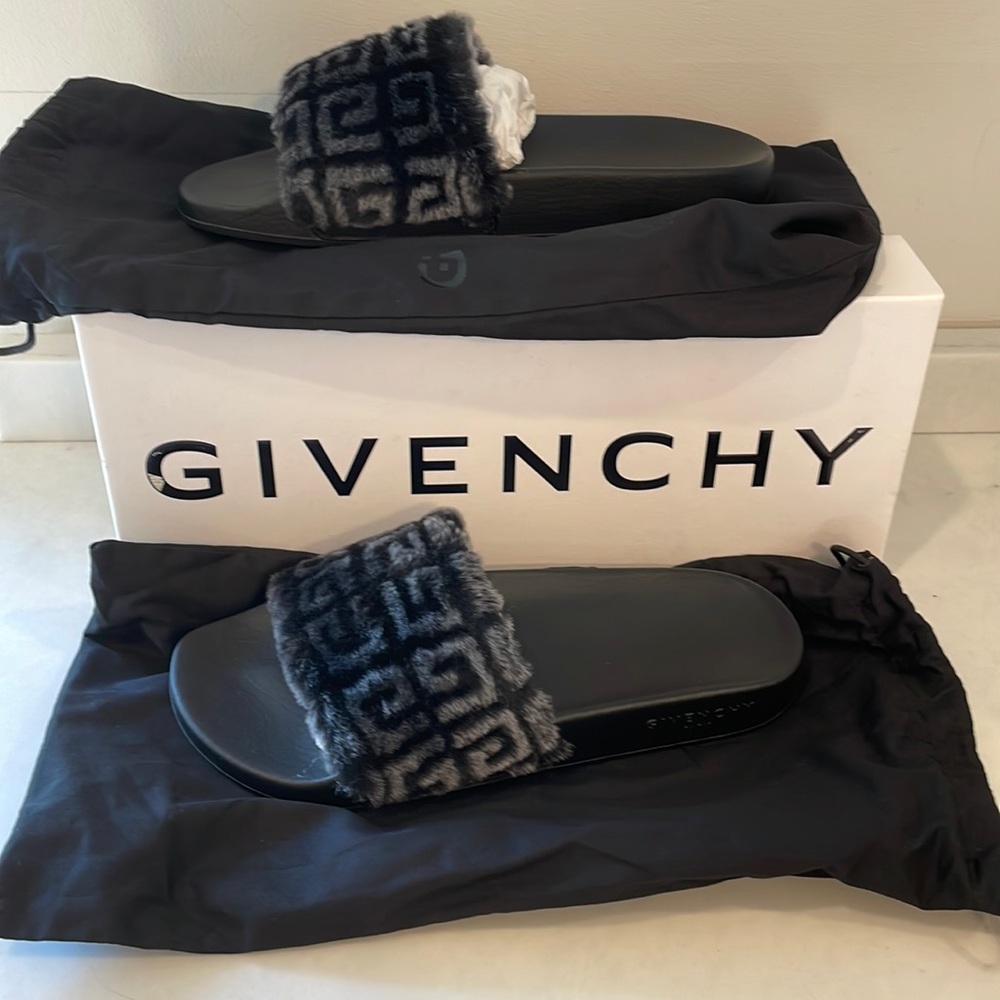 Givenchy Black Shearling Monogram Flat Slides Siz… - image 2